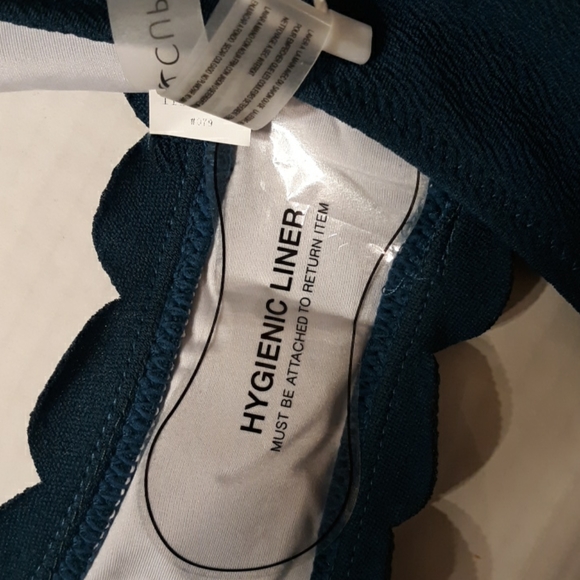 NWT CUPSHE Teal Scalloped Edge One Shoulder Bikini - Picture 7 of 16